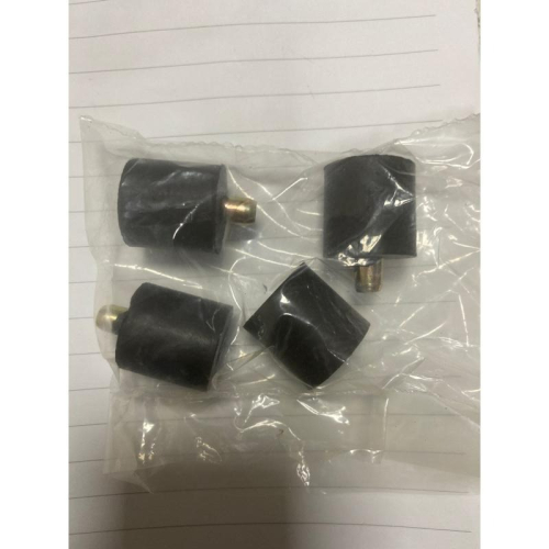永昇縫紉：銀箭牌拷克車底座橡皮