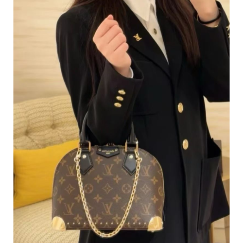 幾乎全新LV女包Alma Trunk BB貝殼包棕色老花單肩斜挎包M26084