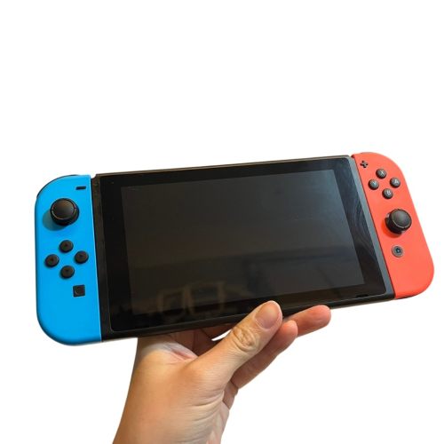 ❮零件❯ 日本 Nintendo 任天堂 Switch 1比1展示模型機 藍紅配色 樣品機 拍攝道具 櫥窗擺飾 沒辦法玩