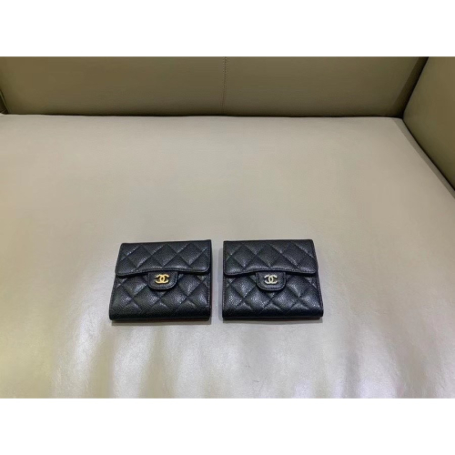 《經典紐扣短錢包》原廠荔枝紋皮 黑色金銀扣